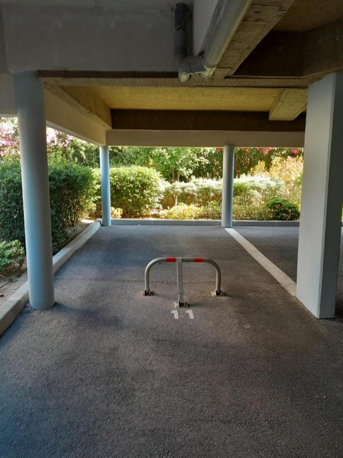T2 Coquet Le Lavandou Plein Centre Vue Mer Exceptionnelle. Apartamento Exterior foto